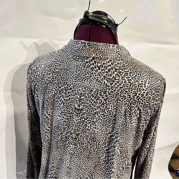 Dalia Collection Shirt Women's med Brown Animal Print Tunic Blouse Rayon - Picture 9 of 11